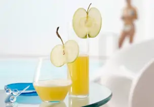 Pikanter Apfel-Ananas-Saft