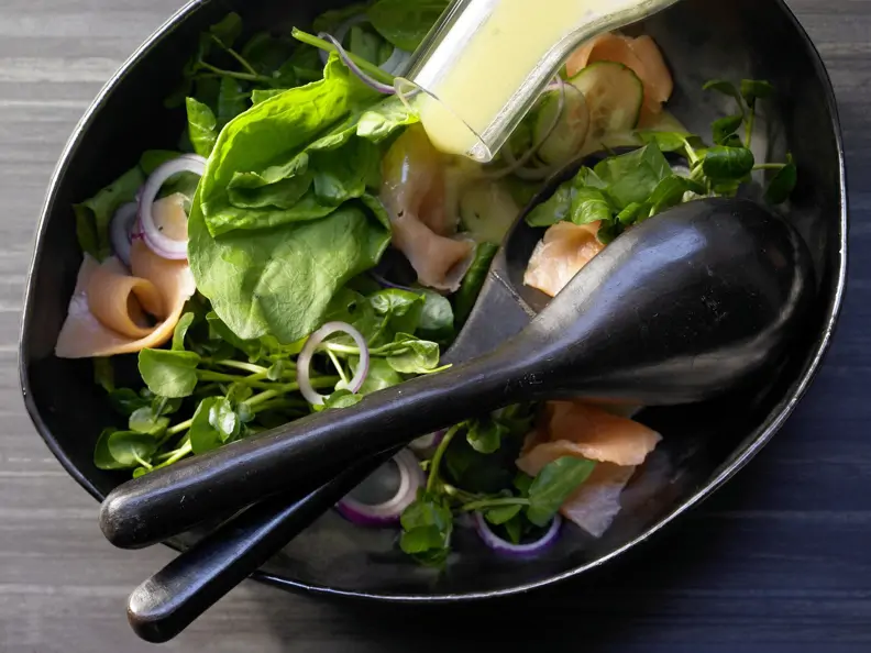 Brunnenkresse-Gurken-Salat