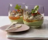 Marinierte Austern auf Avocadocreme