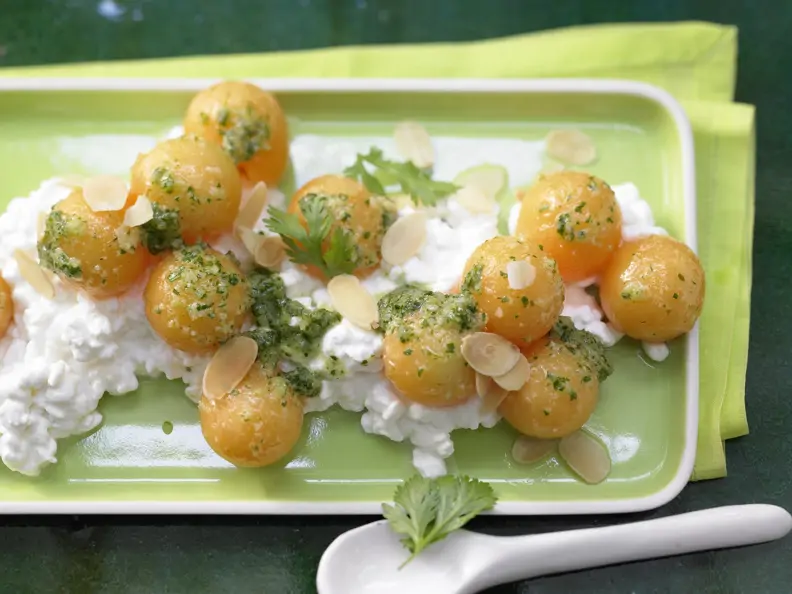 Melonensalat auf Frischkäse