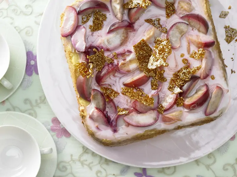 Joghurt-Pflaumen-Torte
