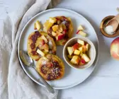 Vegane Quarkkeulchen mit Apfelkompott