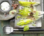 Römersalat mit Roquefort