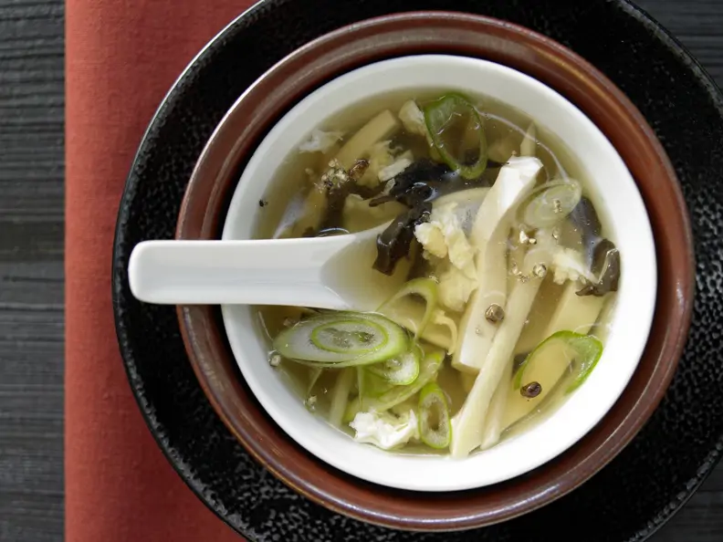 Scharf-saure Suppe