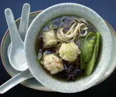 Garnelen-Nudel-Suppe