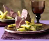 Rehrücken mit Chili-Schoko-Sauce