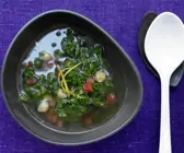 Klare Grünkohlsuppe
