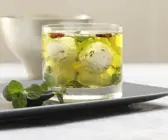 Selbstgemachter Schafskäse