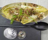 Gratinierter Chicorée mit Grana-Padano-Walnuss-Bröseln