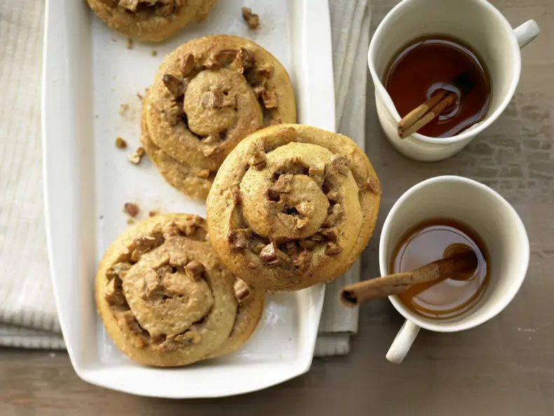 Zimtschnecken mit Nüssen