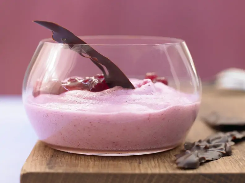 Preiselbeer-Joghurt-Schaum