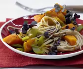 Vollkorn-Spaghetti mit Kürbissauce