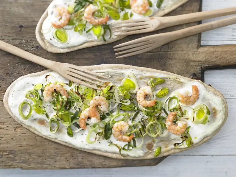 Knuspriger Flammkuchen