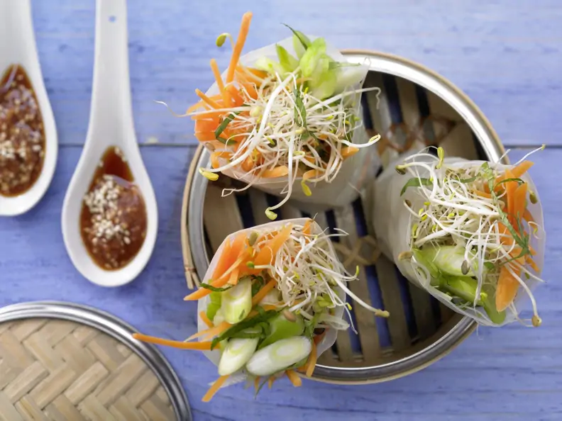 Gedämpfte Asia-Wraps