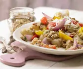 Pasta mit Walnuss-Tomaten-Pesto
