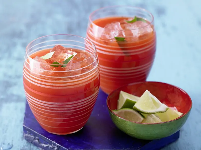Tomaten-Paprika-Cocktail