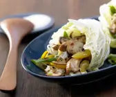 Scharfe Chinakohl-Wraps