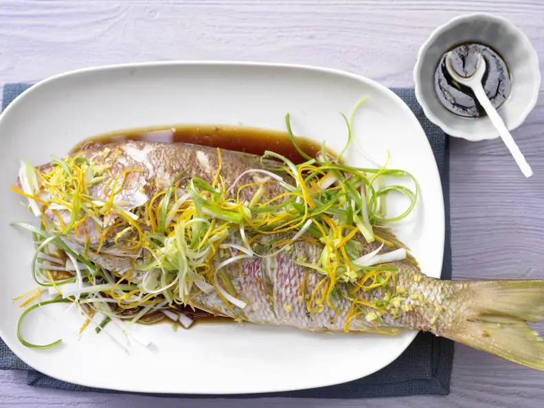 Gedämpfter Red Snapper