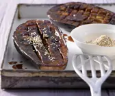 Gegrillte Aubergine mit Miso