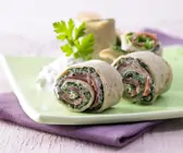 Wirsing-Crêpe-Röllchen