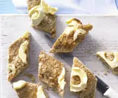 Apfel-Walnuss-Schnitten