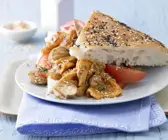 Pilz-Rührei auf Fladenbrot