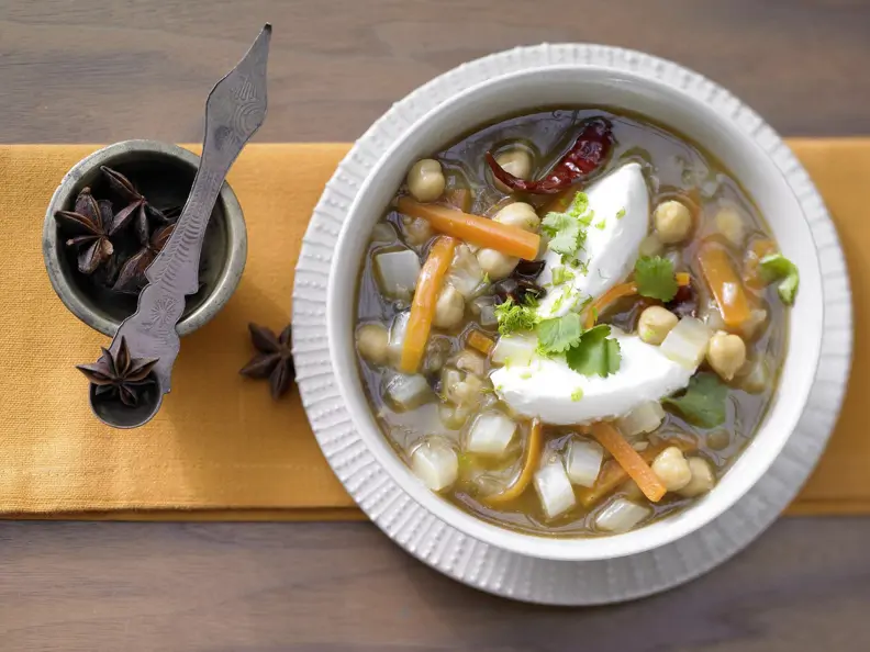 Orientalische Gemüsesuppe