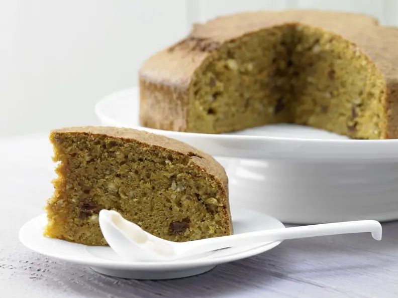 Saftiger Möhren-Nuss-Kuchen