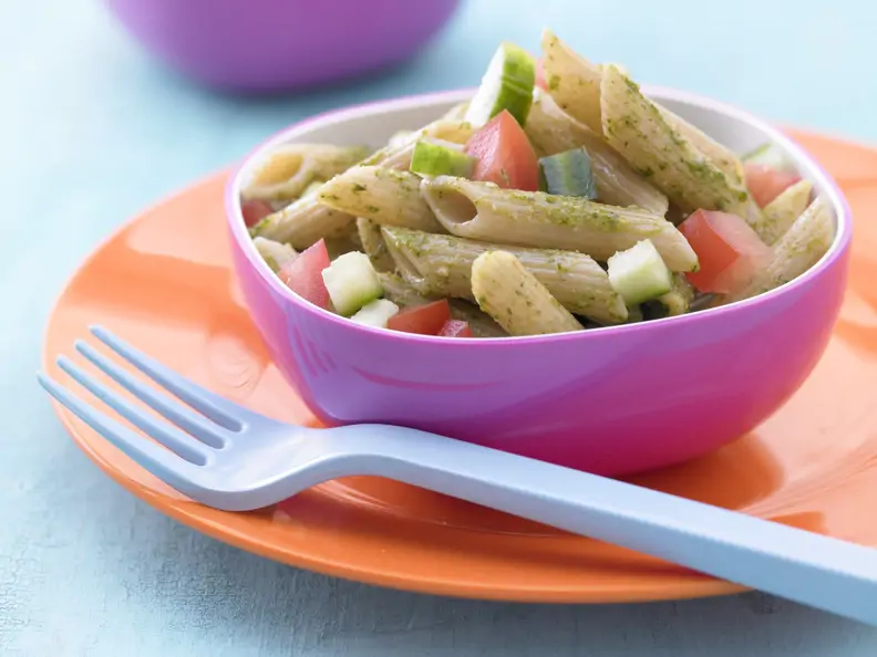 Nudelsalat mit selbstgemachtem Pesto