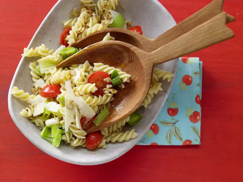 Tomaten-Pasta mit Lauch