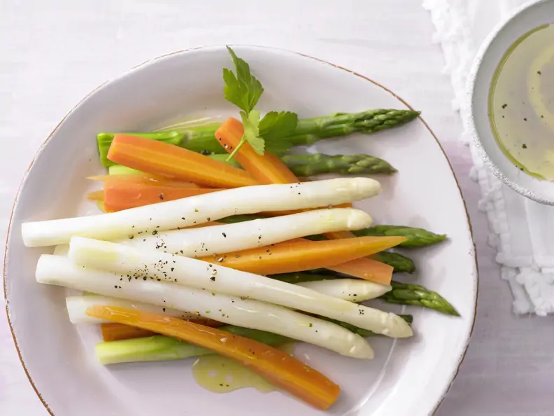 Marinierter Spargel