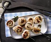 Würzige Putenrouladenspieße