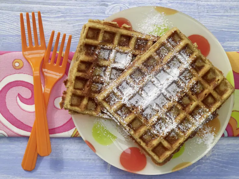 Nusswaffeln mit Honig
