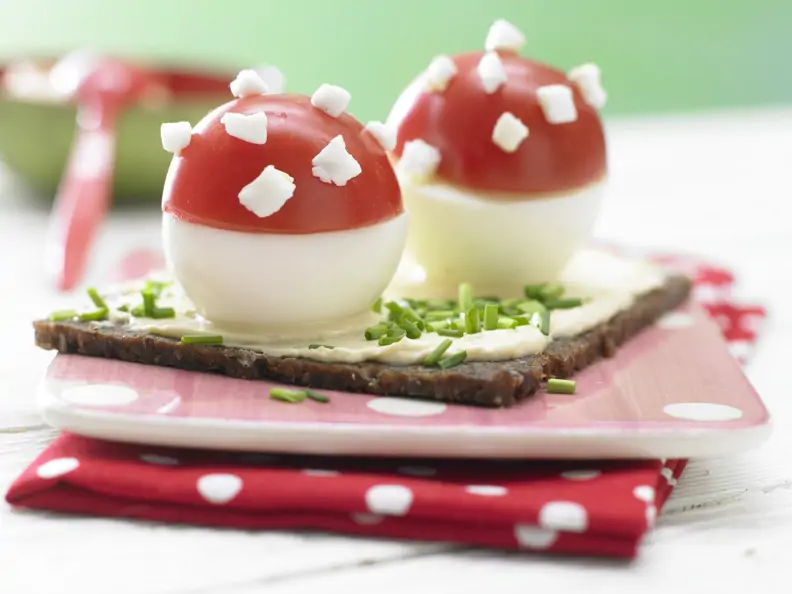 Gefüllte Tomaten-Fliegenpilze