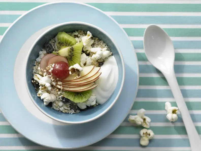 Popcorn-Müsli mit Rosinen