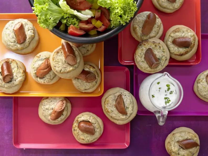 Hefeküchlein mit Salat