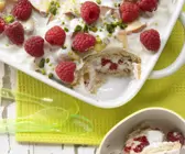Fruchtiger Joghurt-Biskuit-Auflauf