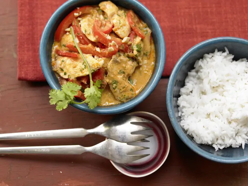Hähnchen-Erdnuss-Curry