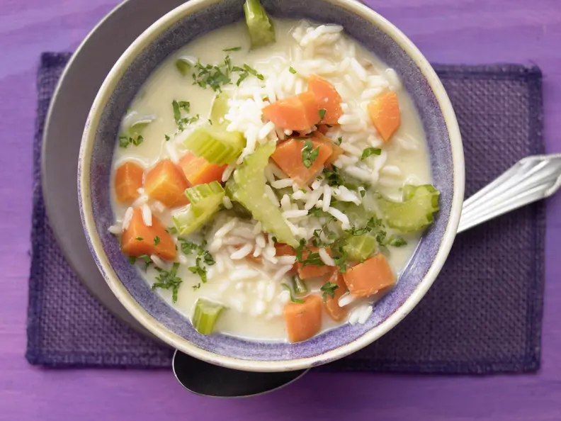 Reissuppe auf griechische Art