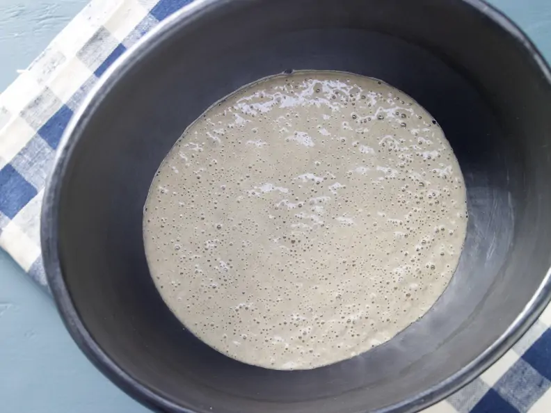 Sauerteig mit Honig