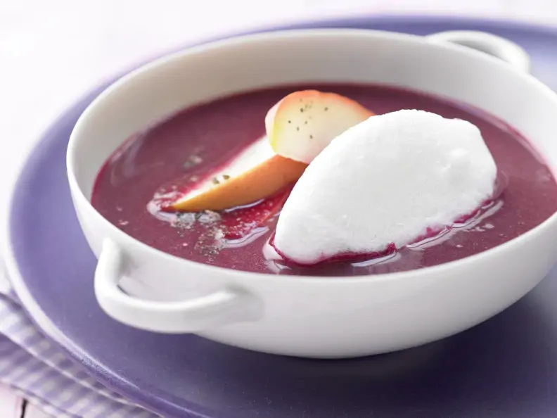 Apfel-Holunder-Suppe