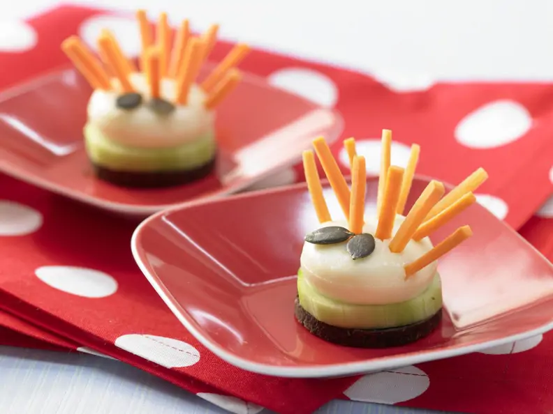 Käseigel mit Möhrenstiften