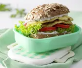 Omelett-Burger mit Zucchini