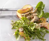Pfirsich-Rucola-Salat