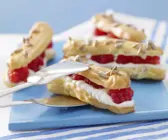 Himbeerstreifen mit Quarkcreme