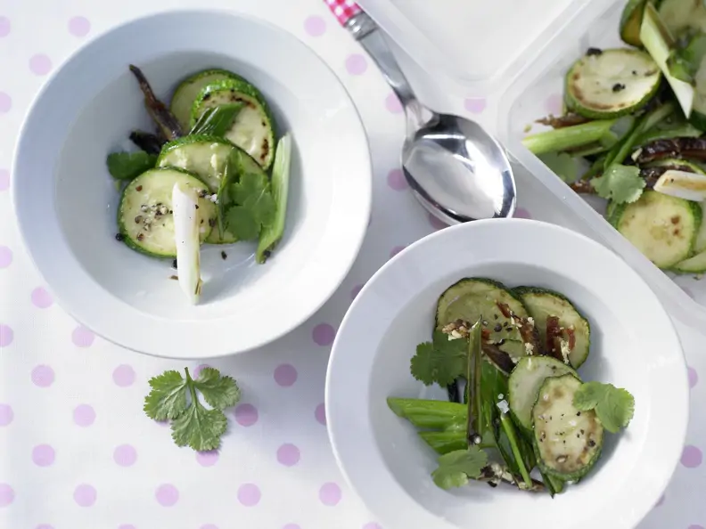 Mariniertes Ingwer-Zucchini-Gemüse