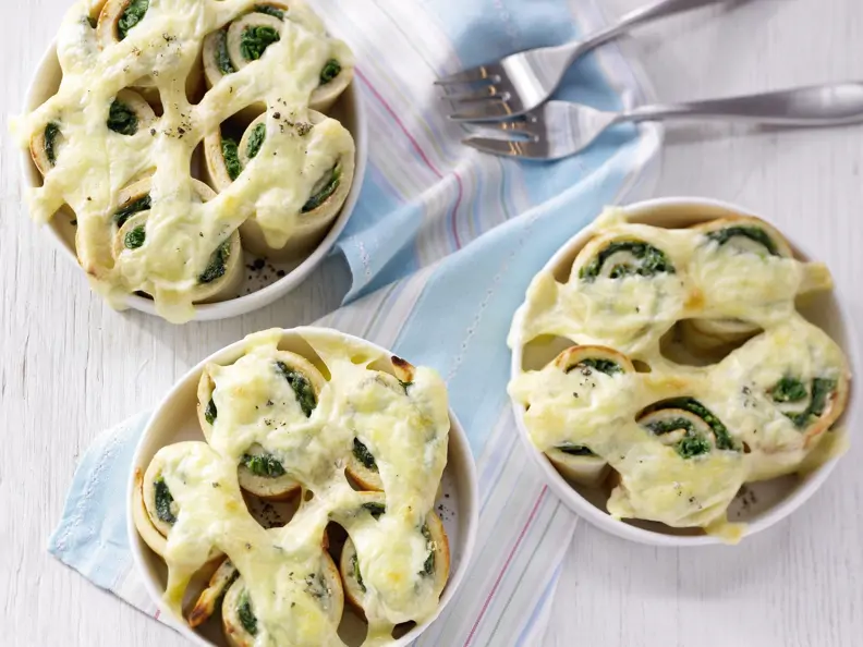 Überbackene Spinatröllchen