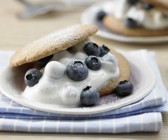 Dinkeltaler mit Blaubeeren