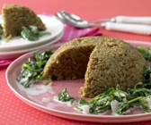 Mandelgrütze mit Rahmspinat