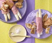 Spargelröllchen mit Kratzete